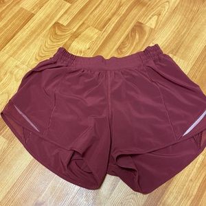 Lululemon Hotty Hot Shorts 6 Tall